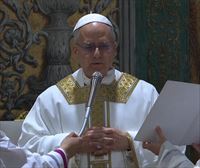 El nuevo papa León XIV da comienzo a su agenda con una misa con los cardenales en la Capilla Sixtina 