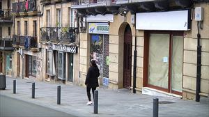 Eusko Jaurlaritzak aldatu egingo ditu merkataritza-lokalak etxebizitza bihurtzeko baldintzak