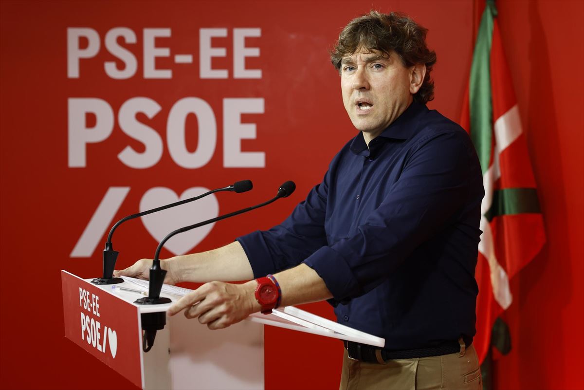 PSE-EEko idazkari nagusi Eneko Andueza