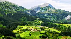 La lluvia amaina y se espera una mañana tranquila para el domingo, excepto en Navarra