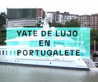 Uno de los yates más lujosos del mundo hace escala en Portugalete
