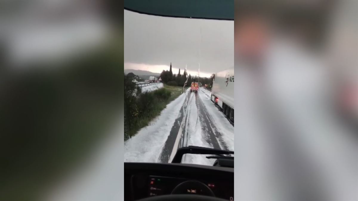 Hainbat errepide moztuta Tafalla inguruan, eurite gogorren ondorioz