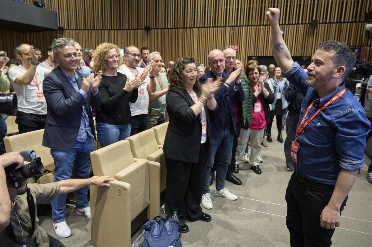 Momento en el que Santi Martínez es elegido nuevo secretario general de CC. OO. Euskadi