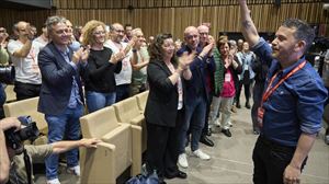 Momento en el que Santi Martínez es elegido nuevo secretario general de CC. OO. Euskadi