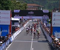Último kilómetro y esprint de la 2ª etapa de la Itzulia Women de 2025 
