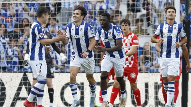 Pablo Marín celebra el primer gol de los donostiarras. Foto: Efe.