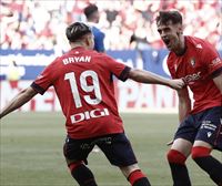Osasunak mendean hartu du Espanyol, baina Europako postuak azken jardunaldian erabakiko dira (2-0)