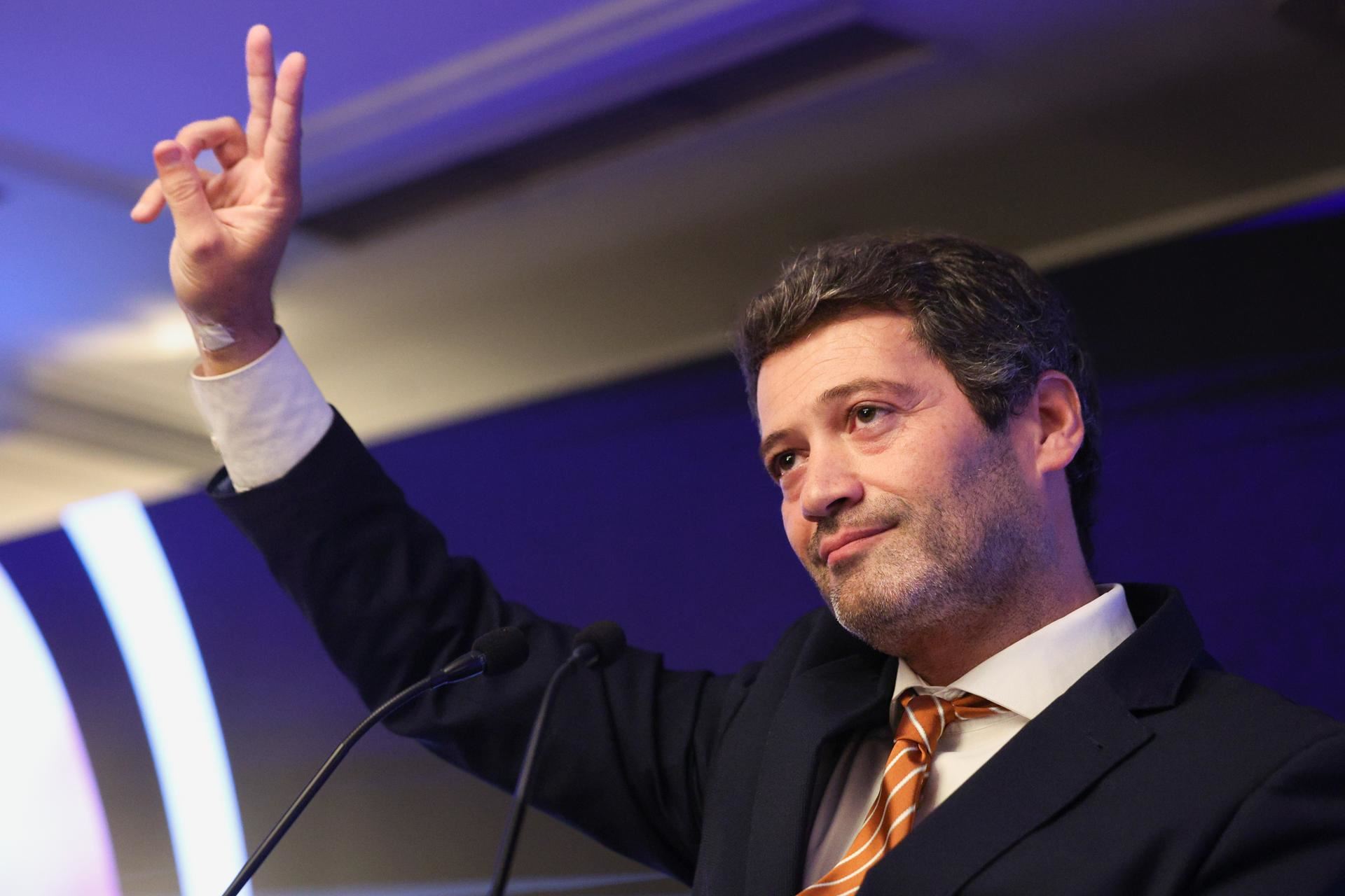 Ventura celebra los resultados de Chega. EFE