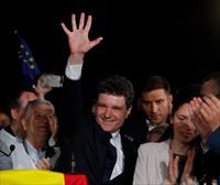 El europeísta Nicusor Dan da la sorpresa y gana las elecciones presidenciales en Rumanía