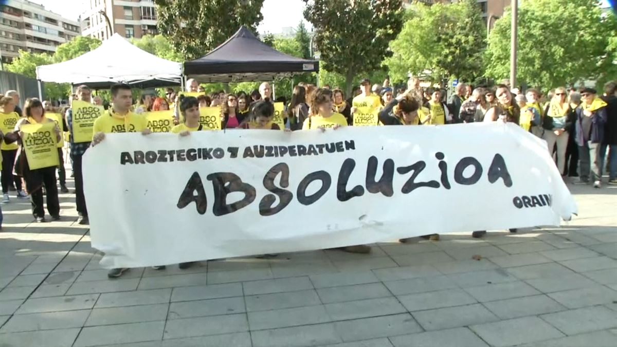 Auzipetuen aldeko elkarretaratzea, Iruñean. Argazkia: EITB MEDIA