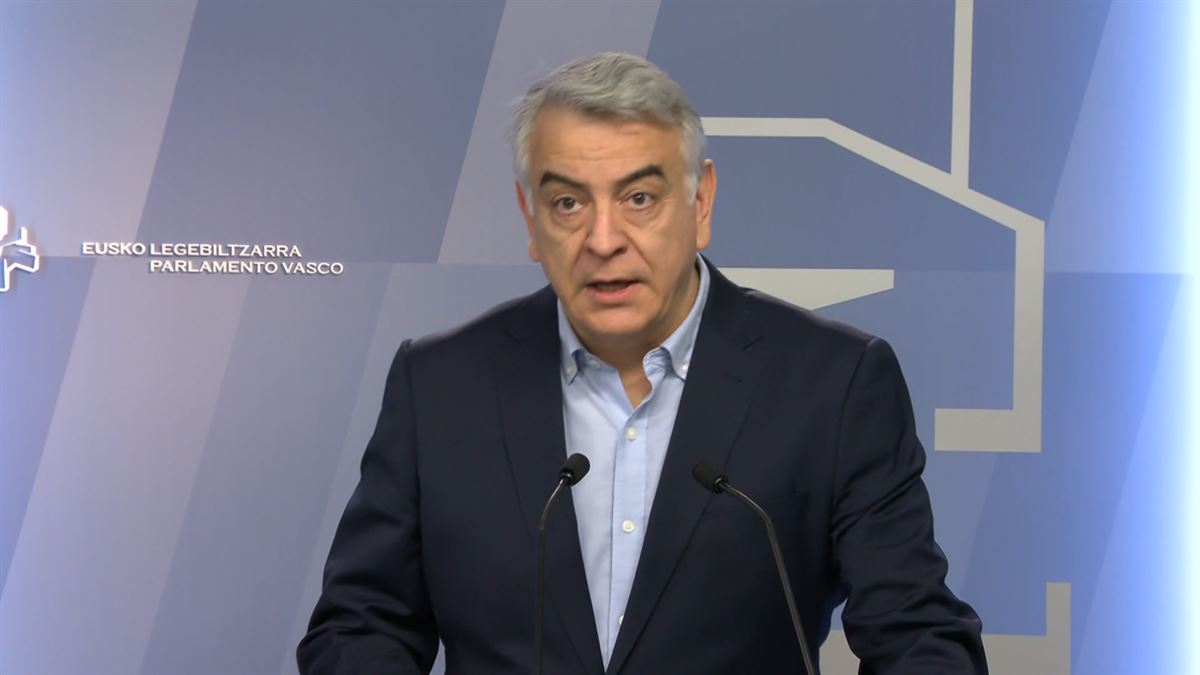 De Andrés sobre las ''discrepancias'' entre PNV y PSE-EE en materia de migración: ''Es una hipocresía''