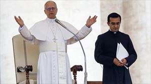 Leon XIV.a aita santuak Israeli eskatu dio Gazara giza laguntza sartzen uzteko