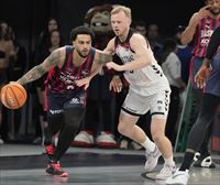 El Baskonia entra a los play-off tras doblegar al Bilbao Basket en el derbi (100-97)