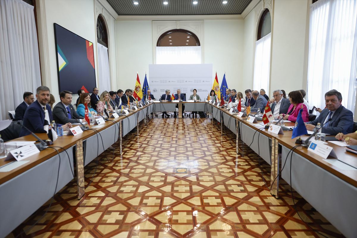 Reunión preparatoria de la Conferencia de Presidentes de Barcelona, en Madrid. Foto: EFE