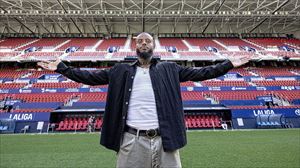 Rosier, en El Sadar, que será su casa hasta, al menos, 2028. Foto: Osasuna. 