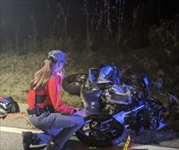 31 urteko motozale bat hil da, Artaxoan auto baten aurka talka egin ostean