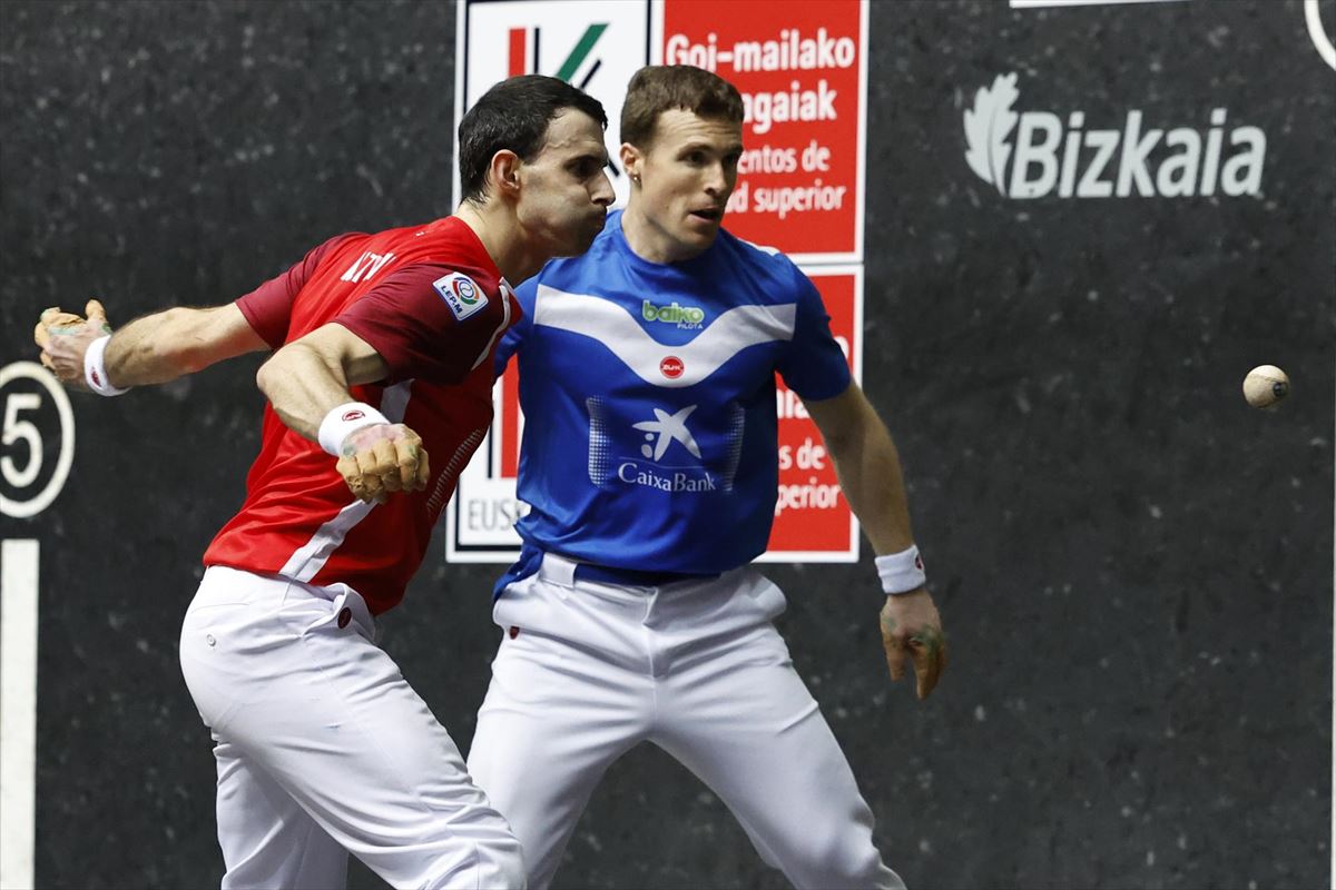 Ehtirosli jinsiy aloqa qora va oq fotosurat