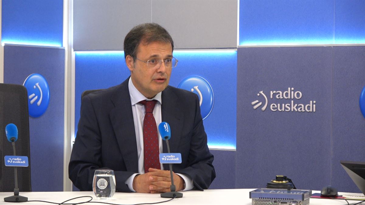 Martínez asegura que están ''muy confiados en que se pueda llegar a un pacto global'' en Salud 