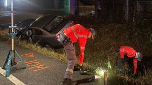 Un muerto y un herido muy grave tras sufrir una salida de vía en San Adrián