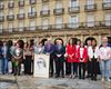 Familiares de Aresti y representantes de las instituciones en la presentación de hoy