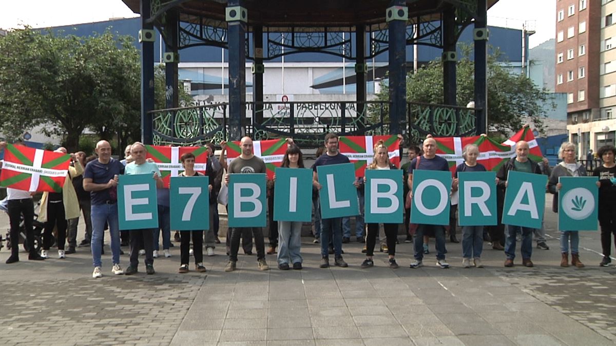 Gure Eskuk ekainaren 7an Bilbora joateko deia egin du, gaur goizean. Argazkia: Gure Esku