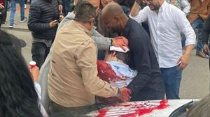 El candidato opositor a presidente de Colombia Miguel Uribe, herido grave en un atentado
