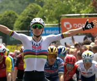 Tadej Pogacar gana la primera etapa del Critérium Dauphiné, y es el primer líder de la carrera