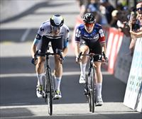Reusserrek Vollering gainditu du azken esprintean eta Suitzako Tourreko lehen liderra da