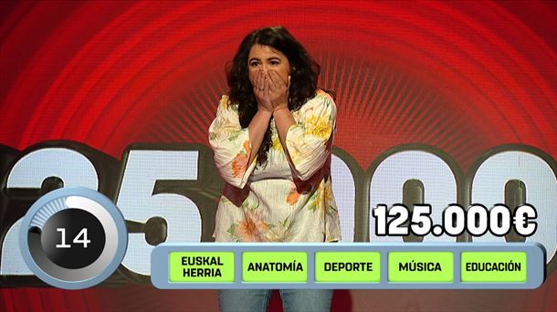 Oihane se emociona al ganar el bote de 150 000 euros de "Atrápame si Puedes"
