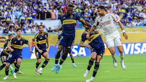 Imagen del partido entre el Boca Juniors y Benfica. EFE