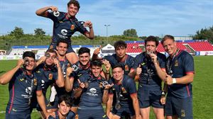 Anton Legorburu junto a sus compañeros de la selección. Foto: Federación Española de Rugby