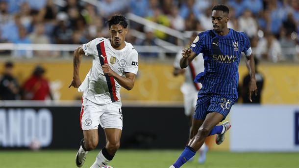 Tijjani Reijnders (M. City) eta Mohamed Kanno (Al Hilal), Kluben Munduko Txapelketan.