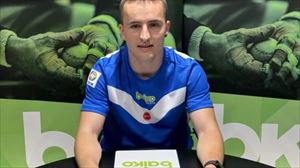 Unai Amianok bi urterako kontratua sinatu du Baiko Pilotarekin