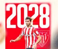 Unai Egiluz firma con el Athletic Club hasta 2028 y pasa a ser jugador del primer equipo