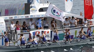 Arraun Lagunak se hace con la Bandera Petronor y suma tres de cuatro