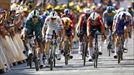 Último kilómetro de la 9ª etapa del Tour de Francia con la pugna por el triunfo entre Merlier y Milan