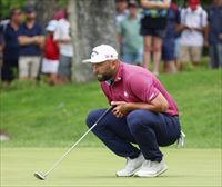 Jon Rahm roza la remontada y se queda a un golpe de la victoria en Valderrama