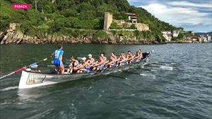 Arraun Lagunak vence a Orio por un solo segundo en la bahía de Pasaia  