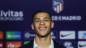 Santiago Mouriñok Alaves utzi du, Atletico Madrilek jokalaria berrerosteko zuen aukera baliatuta