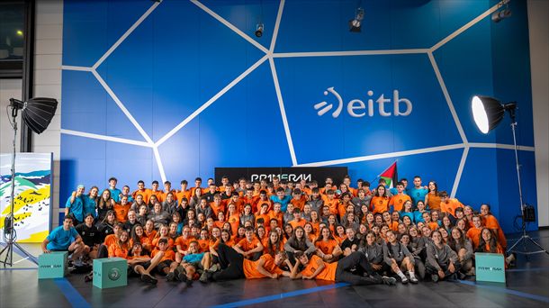 Euskarabenturako kideak EITBko harreran uztailaren 30ean