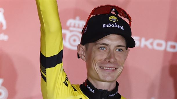 Jonas Vingegaard durante la presentación de los equipos que participan en La Vuelta. EFE