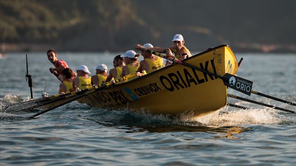 Orioko trainerua 2025eko denboraldiko estropada batean Argazkia: ACT