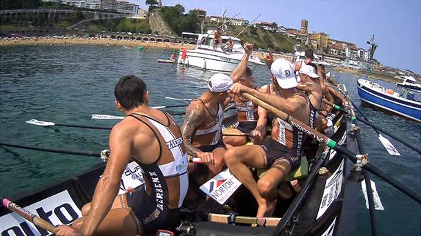 Zierbena gana la Ikurriña de Getaria