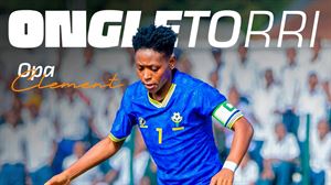 El Eibar refuerza su delantera con el fichaje de Opa Clement