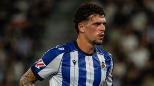 La Real Sociedad cede al lateral Javi López al Oviedo