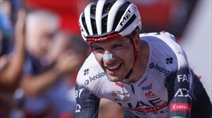 Joao Almeida 2025eko Euskal Herriko Itzuliaren irabazleak UAErekin berritu du, 2028ra arte