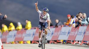 Pellizzari consigue la victoria en la abrasada cumbre de El Morredero