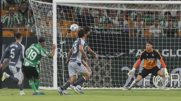 Cuchok sartu du lehen gola. Argazkia: EFE