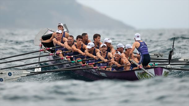Trainera de Sotera. Foto: Aitor Arrizabalaga / ACT