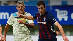 Ares salva al invicto Eibar en Ipurua y evita el triunfo del Deportivo (1-1)